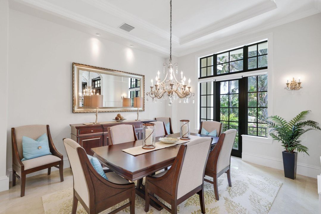 For Sale: $10,250,000 (5 beds, 7 baths, 7760 Square Feet)