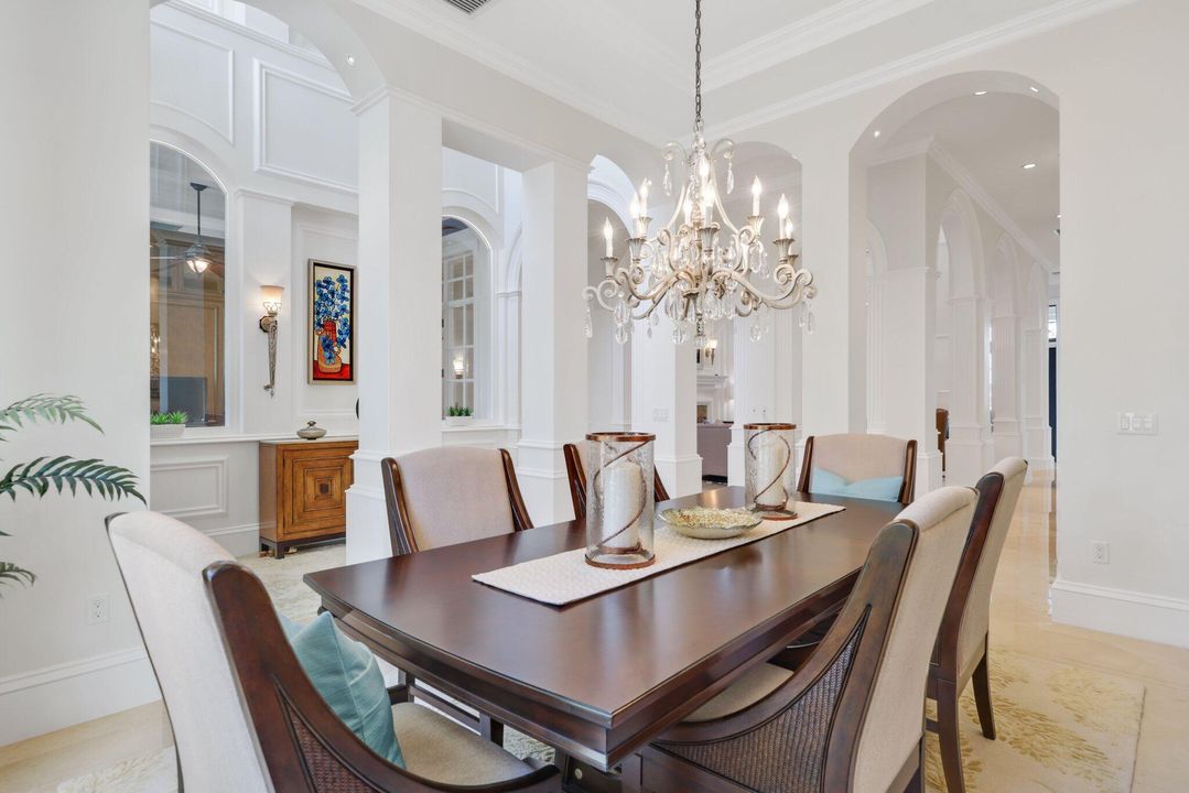 For Sale: $10,250,000 (5 beds, 7 baths, 7760 Square Feet)