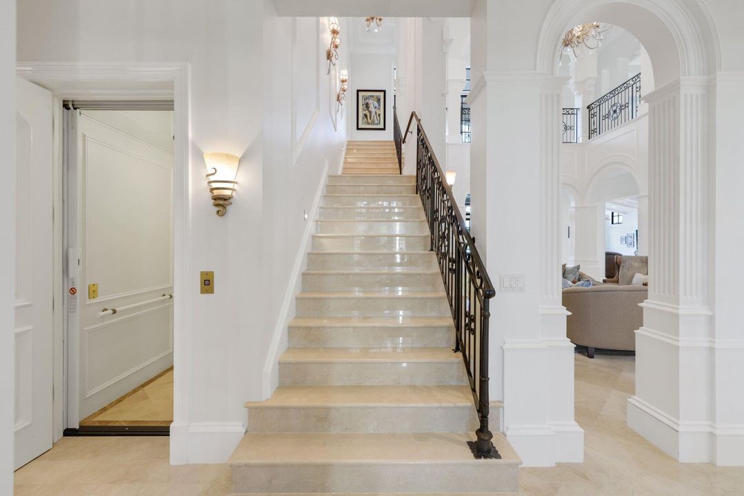 For Sale: $10,250,000 (5 beds, 7 baths, 7760 Square Feet)