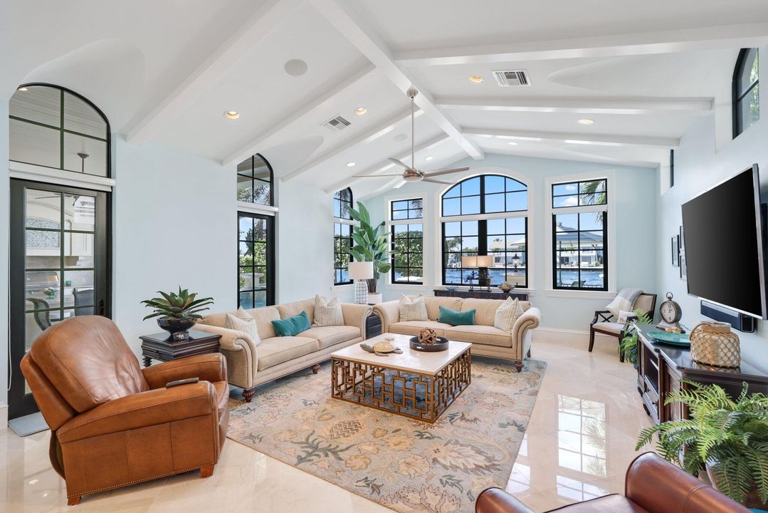 For Sale: $10,250,000 (5 beds, 7 baths, 7760 Square Feet)