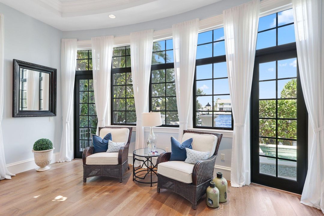 For Sale: $10,250,000 (5 beds, 7 baths, 7760 Square Feet)