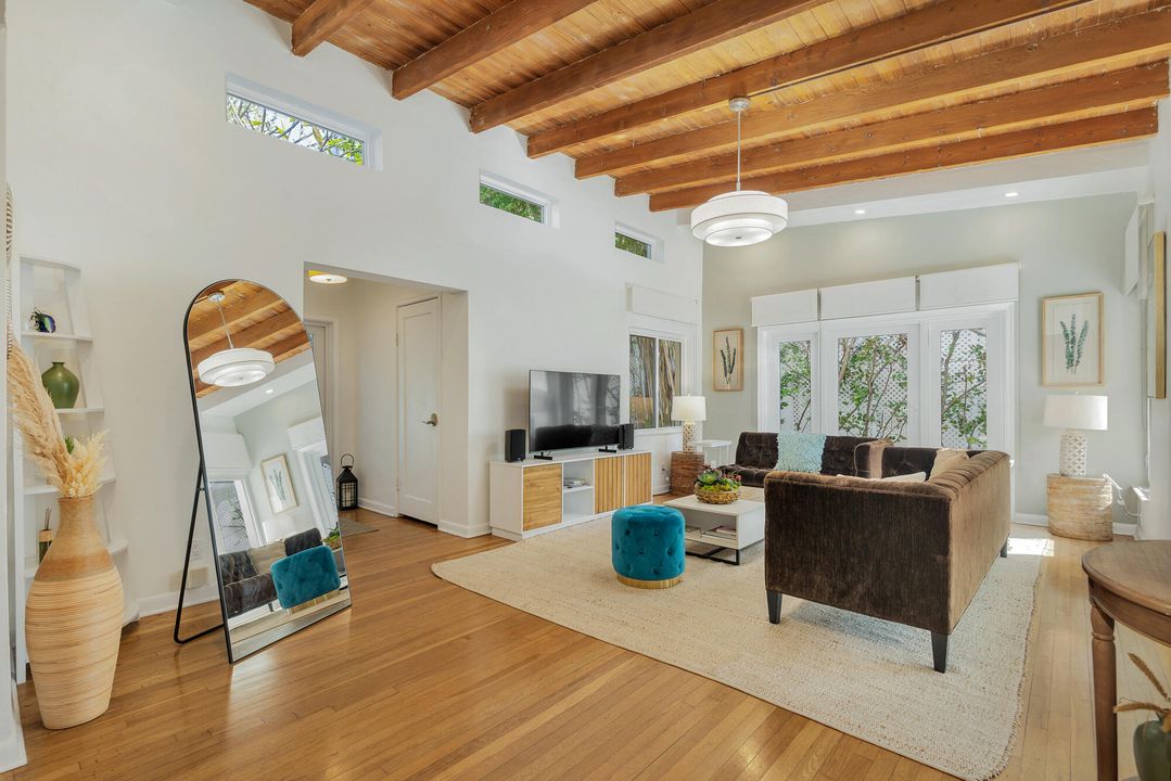 For Sale: $1,795,000 (3 beds, 2 baths, 2035 Square Feet)