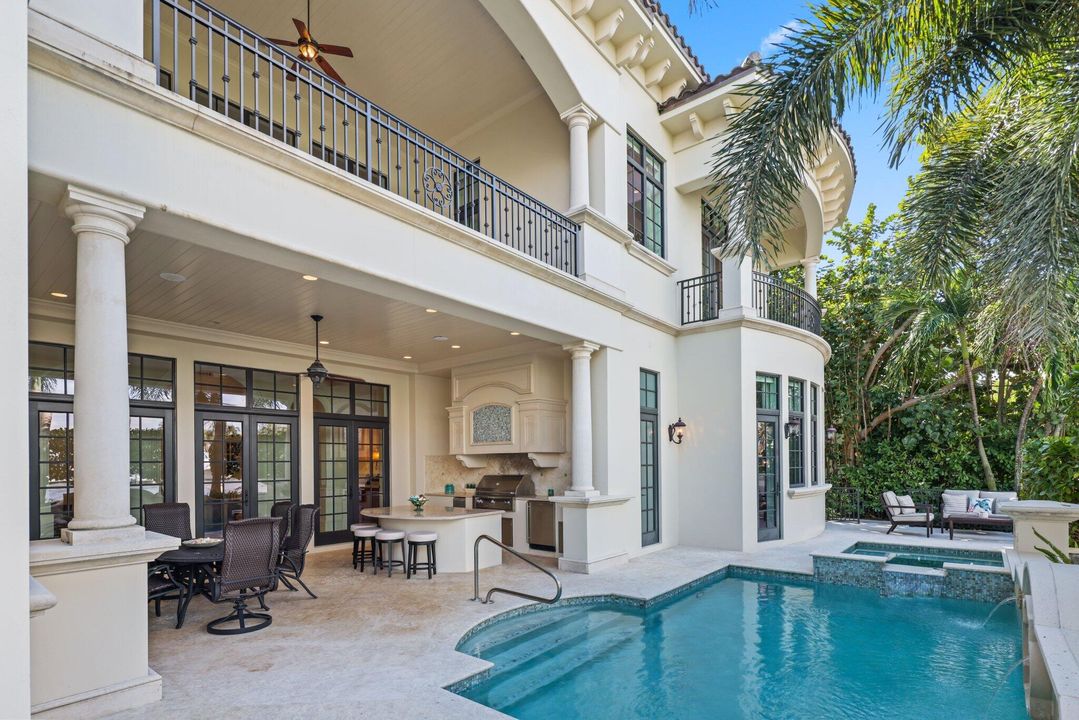 For Sale: $10,250,000 (5 beds, 7 baths, 7760 Square Feet)