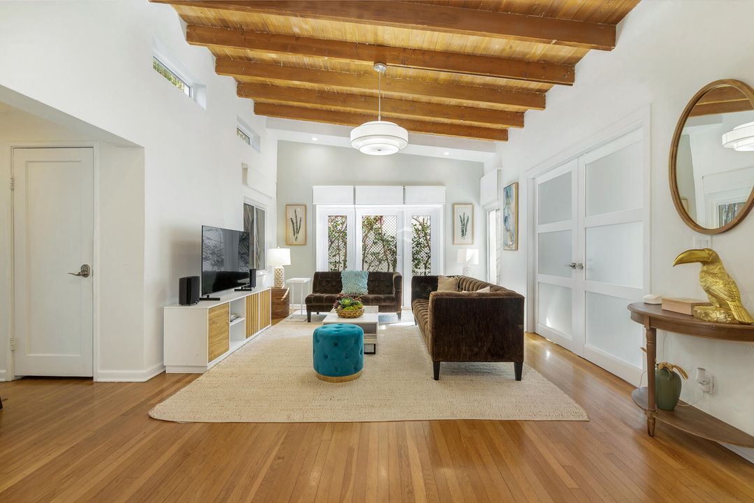 For Sale: $1,795,000 (3 beds, 2 baths, 2035 Square Feet)