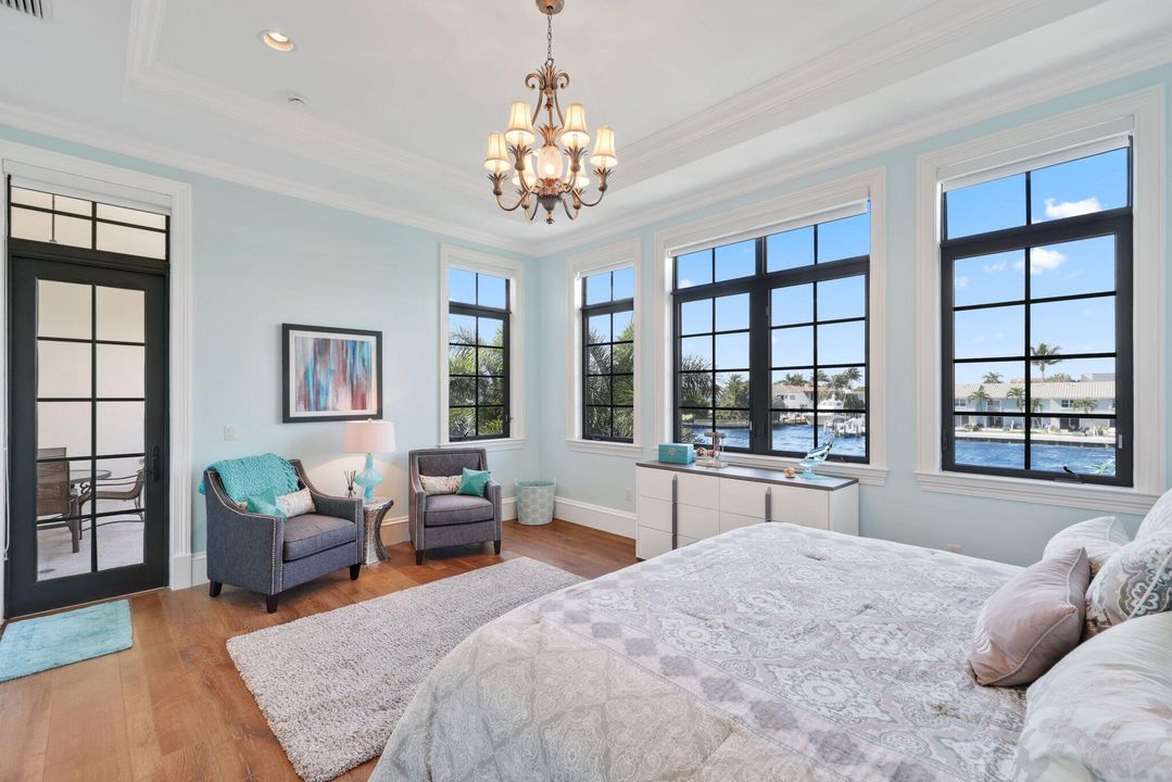 For Sale: $10,250,000 (5 beds, 7 baths, 7760 Square Feet)