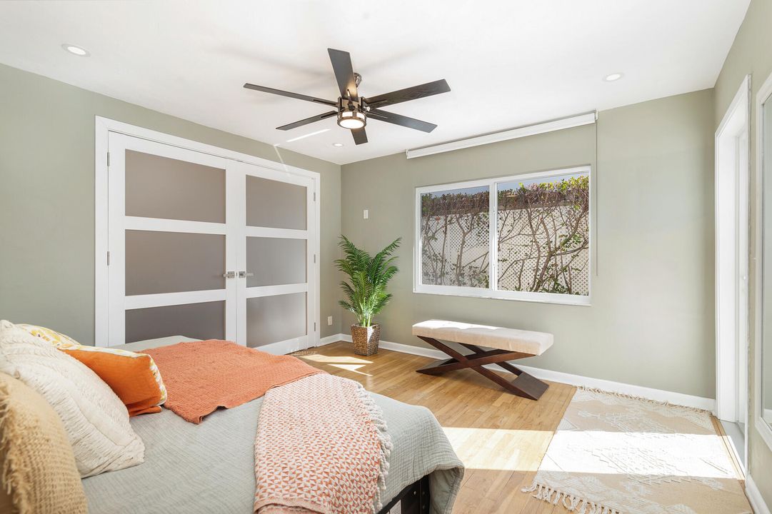 For Sale: $1,795,000 (3 beds, 2 baths, 2035 Square Feet)