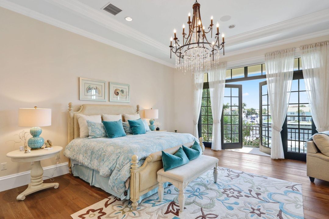 For Sale: $10,250,000 (5 beds, 7 baths, 7760 Square Feet)