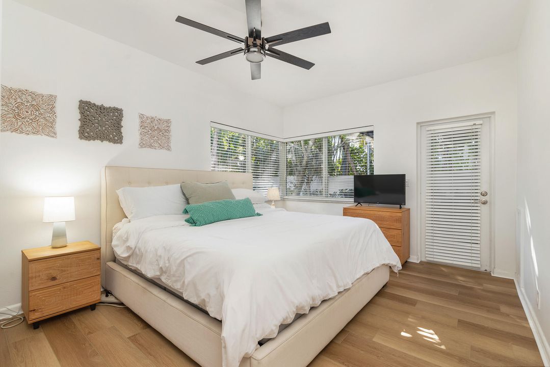 For Sale: $1,795,000 (3 beds, 2 baths, 2035 Square Feet)