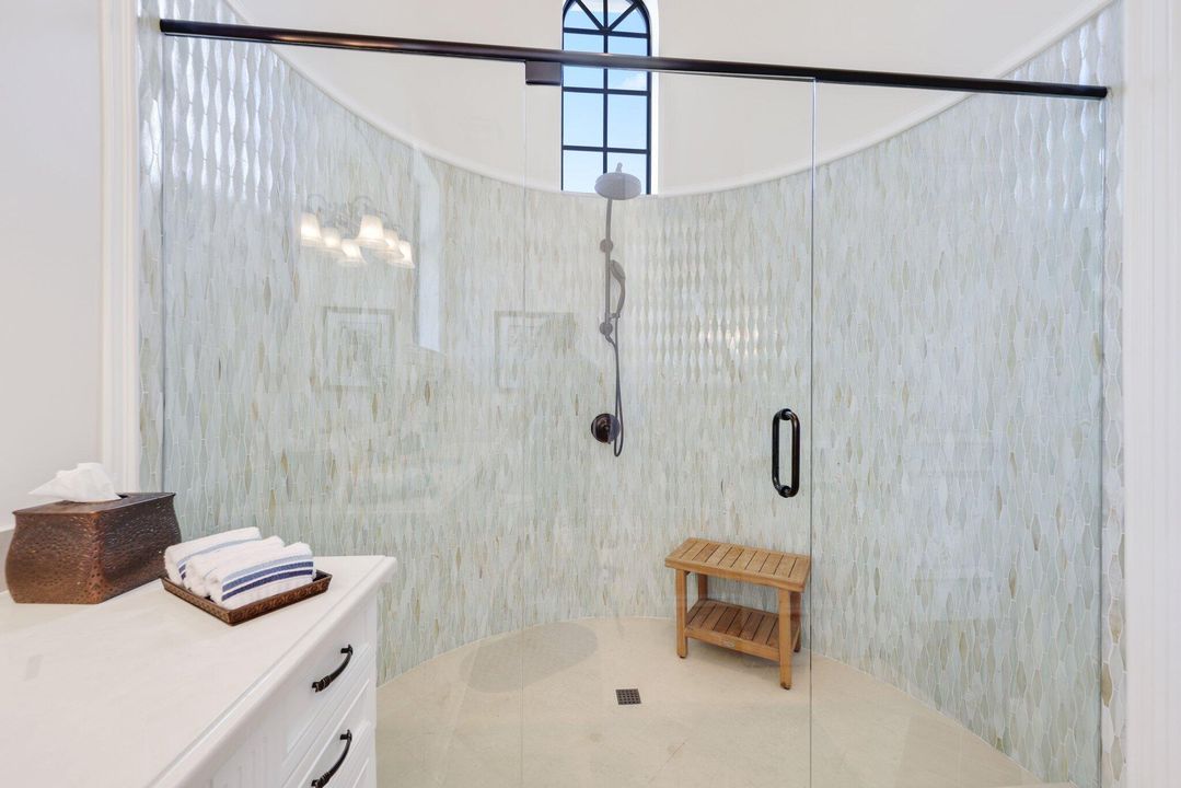 For Sale: $10,250,000 (5 beds, 7 baths, 7760 Square Feet)