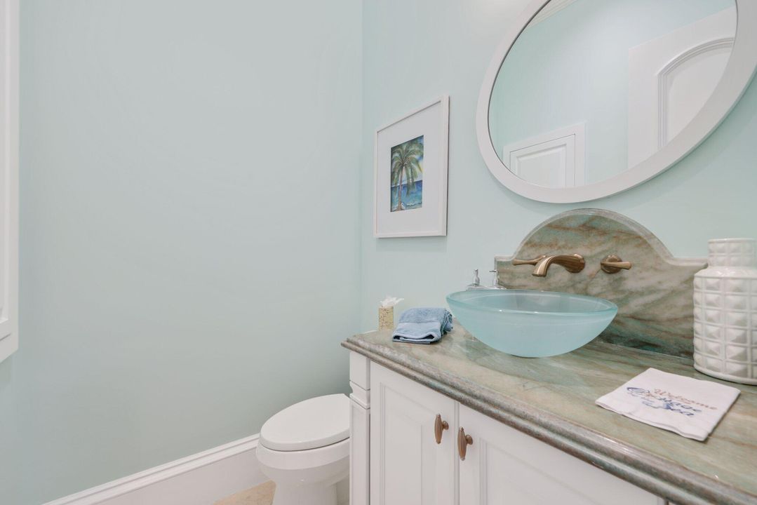 For Sale: $10,250,000 (5 beds, 7 baths, 7760 Square Feet)