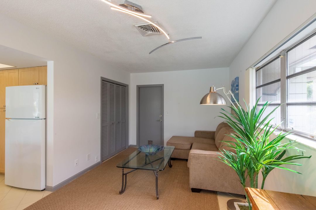 For Sale: $1,295,000 (3 beds, 2 baths, 1812 Square Feet)