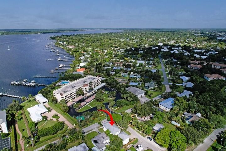 For Sale: $974,900 (4 beds, 3 baths, 2748 Square Feet)