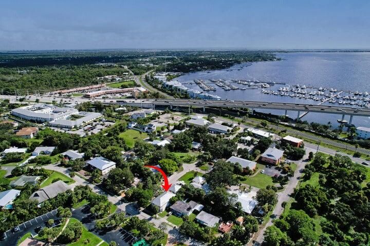 For Sale: $974,900 (4 beds, 3 baths, 2748 Square Feet)