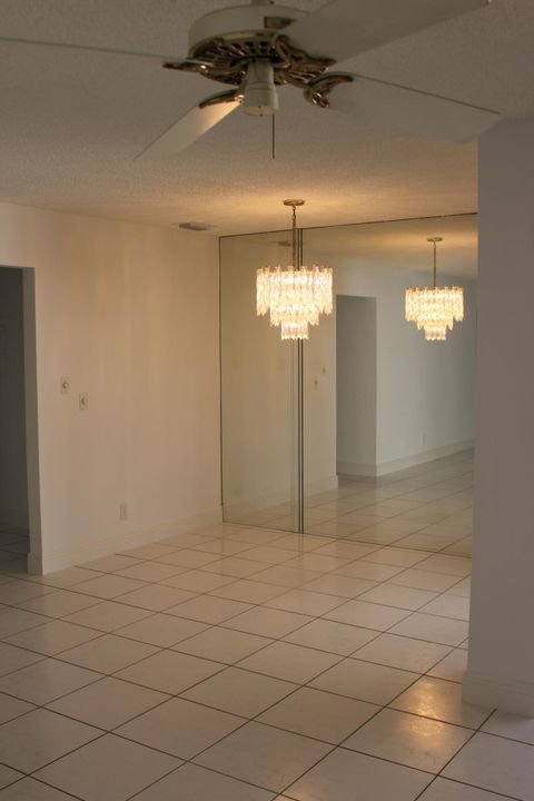 For Sale: $314,900 (2 beds, 2 baths, 1106 Square Feet)