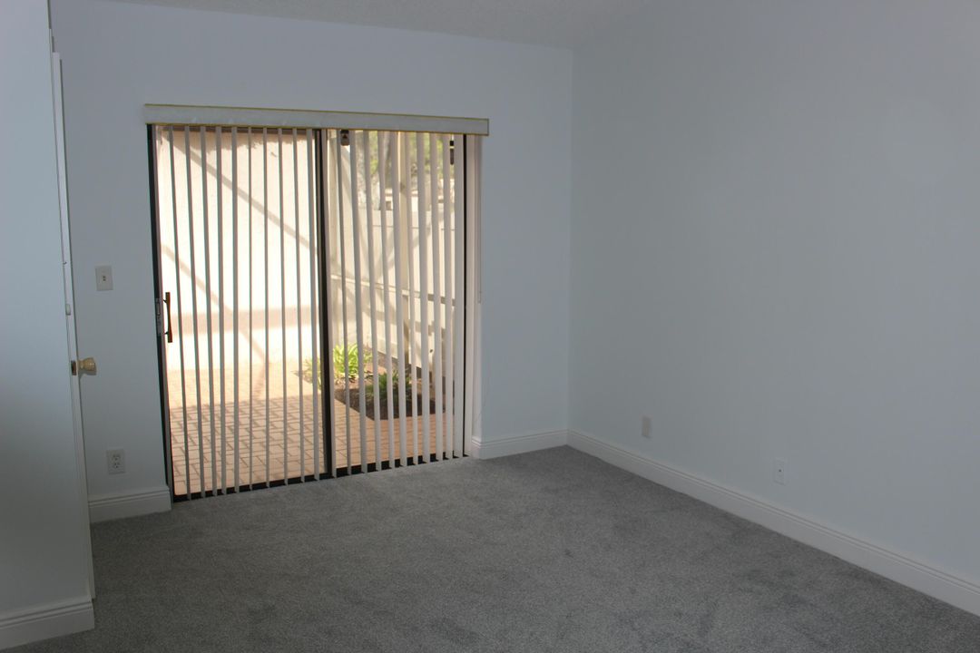 For Sale: $314,900 (2 beds, 2 baths, 1106 Square Feet)