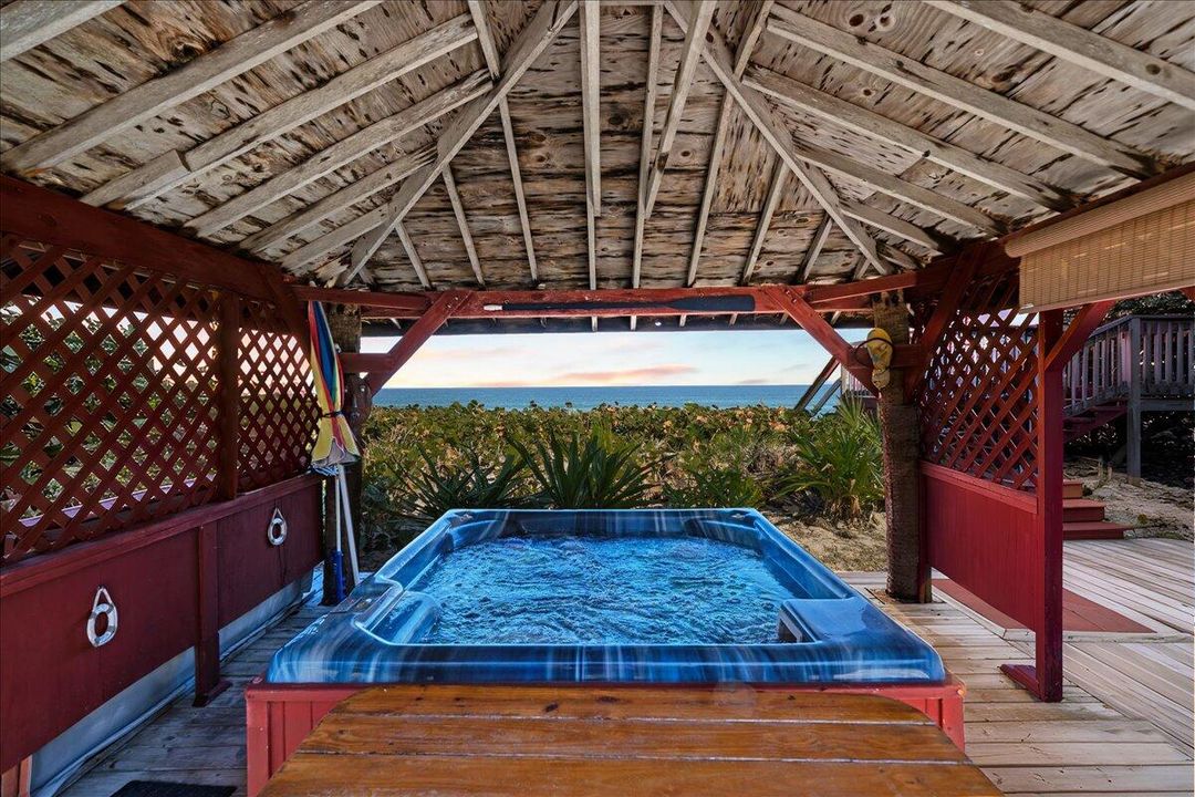 En Venta: $2,150,000 (3 camas, 3 baños, 2892 Pies cuadrados)