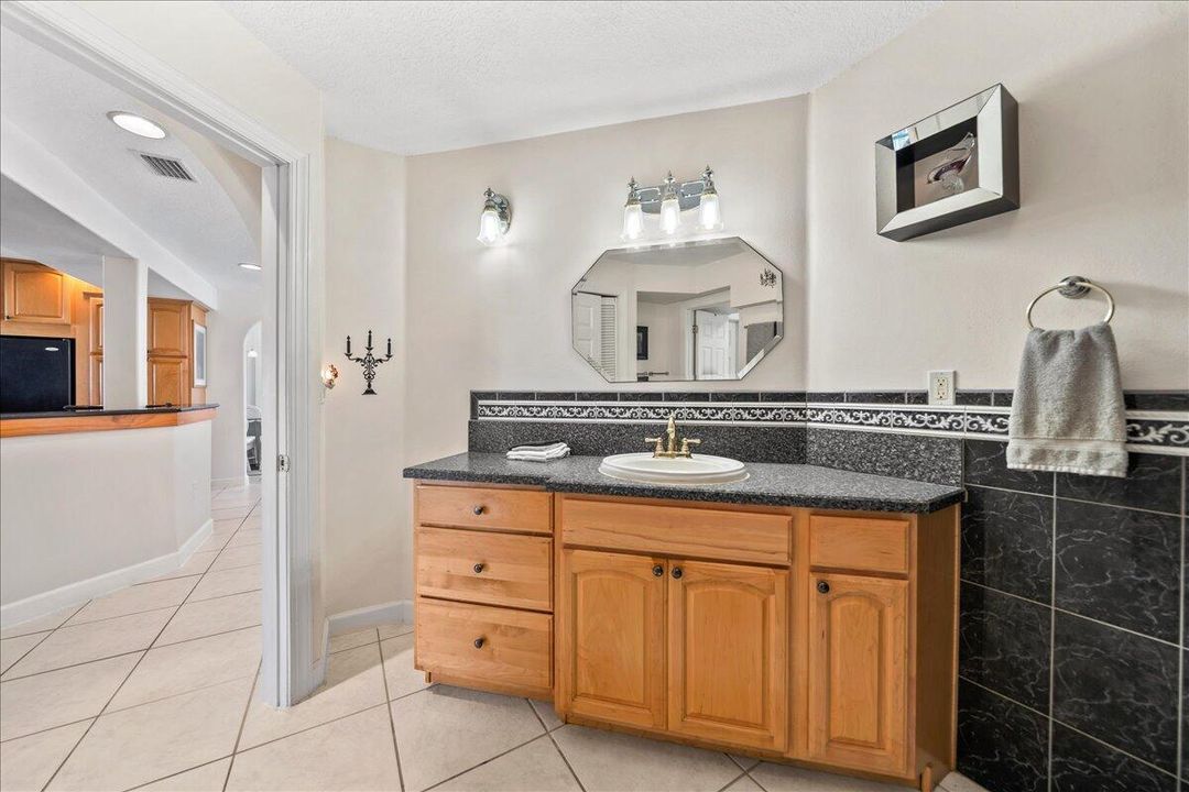 En Venta: $2,150,000 (3 camas, 3 baños, 2892 Pies cuadrados)