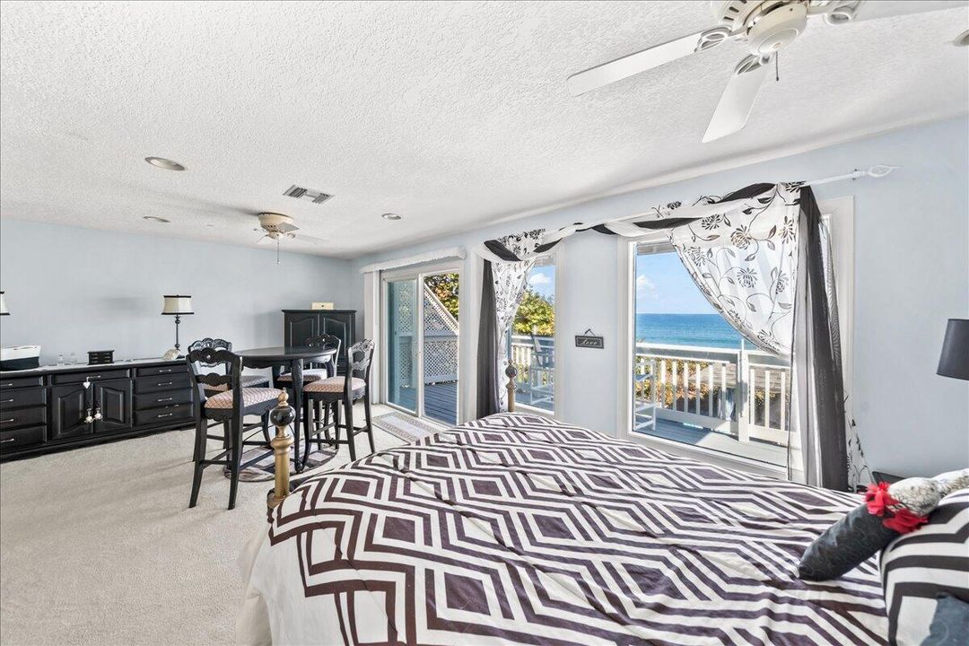 En Venta: $2,150,000 (3 camas, 3 baños, 2892 Pies cuadrados)