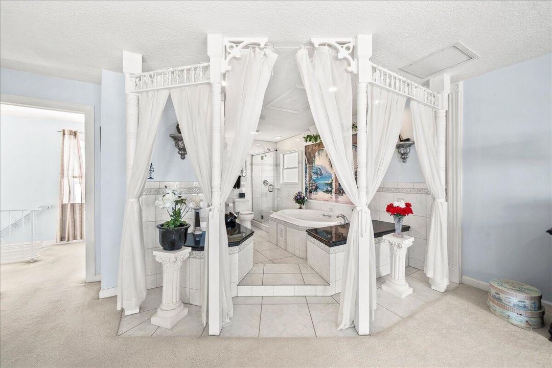 En Venta: $2,150,000 (3 camas, 3 baños, 2892 Pies cuadrados)