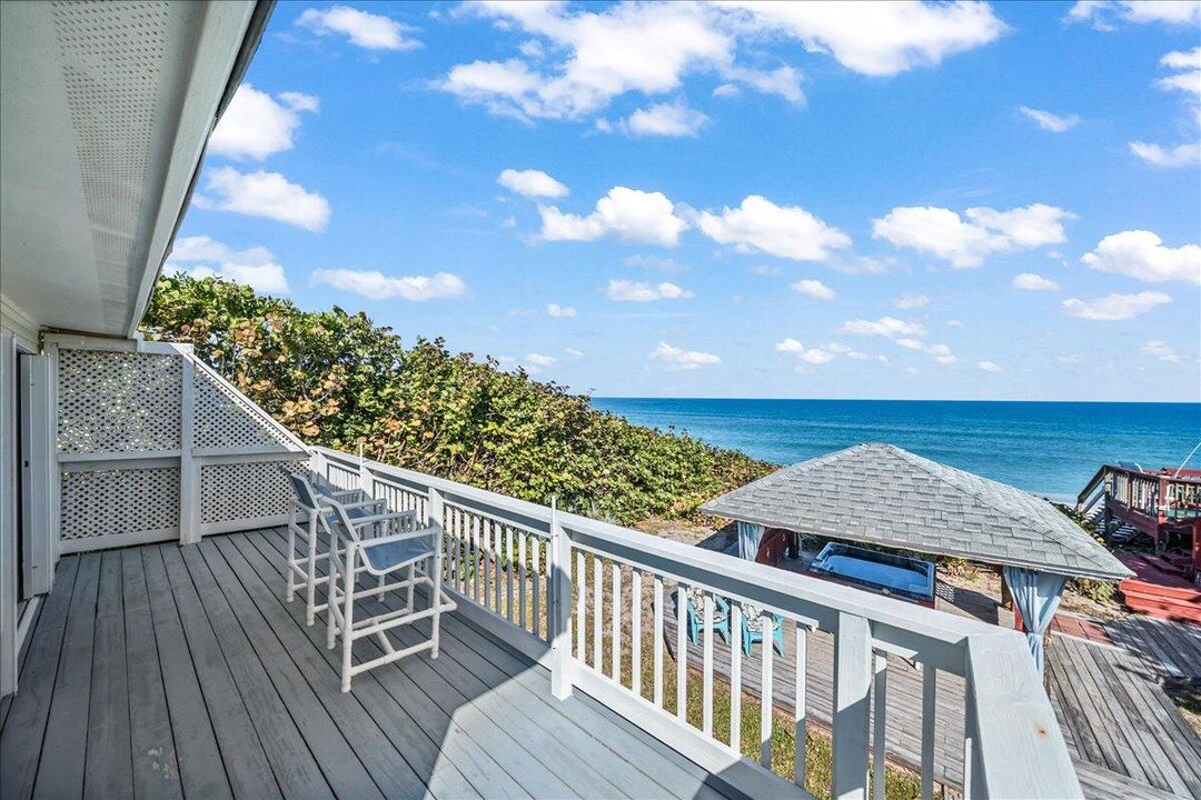 En Venta: $2,150,000 (3 camas, 3 baños, 2892 Pies cuadrados)