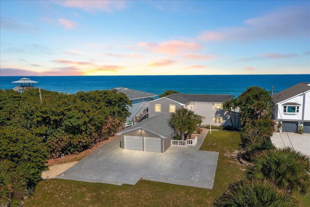 En Venta: $2,150,000 (3 camas, 3 baños, 2892 Pies cuadrados)