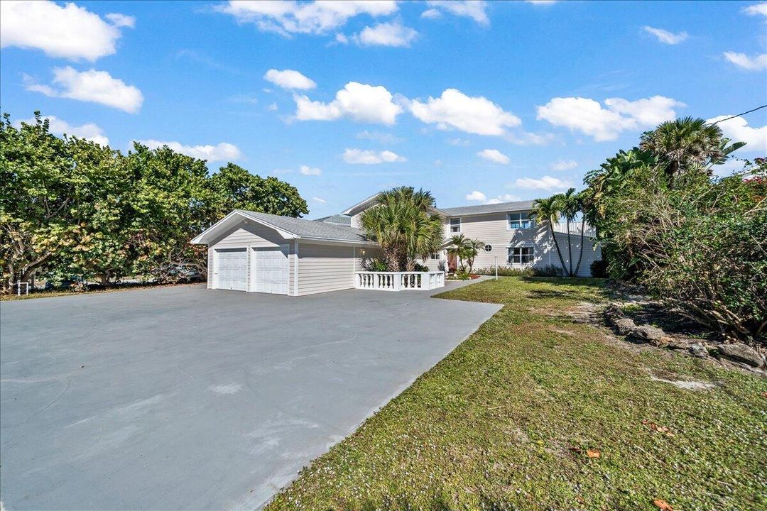 En Venta: $2,150,000 (3 camas, 3 baños, 2892 Pies cuadrados)