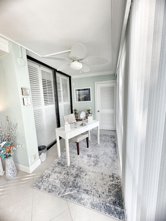 For Rent: $3,950 (2 beds, 2 baths, 1211 Square Feet)