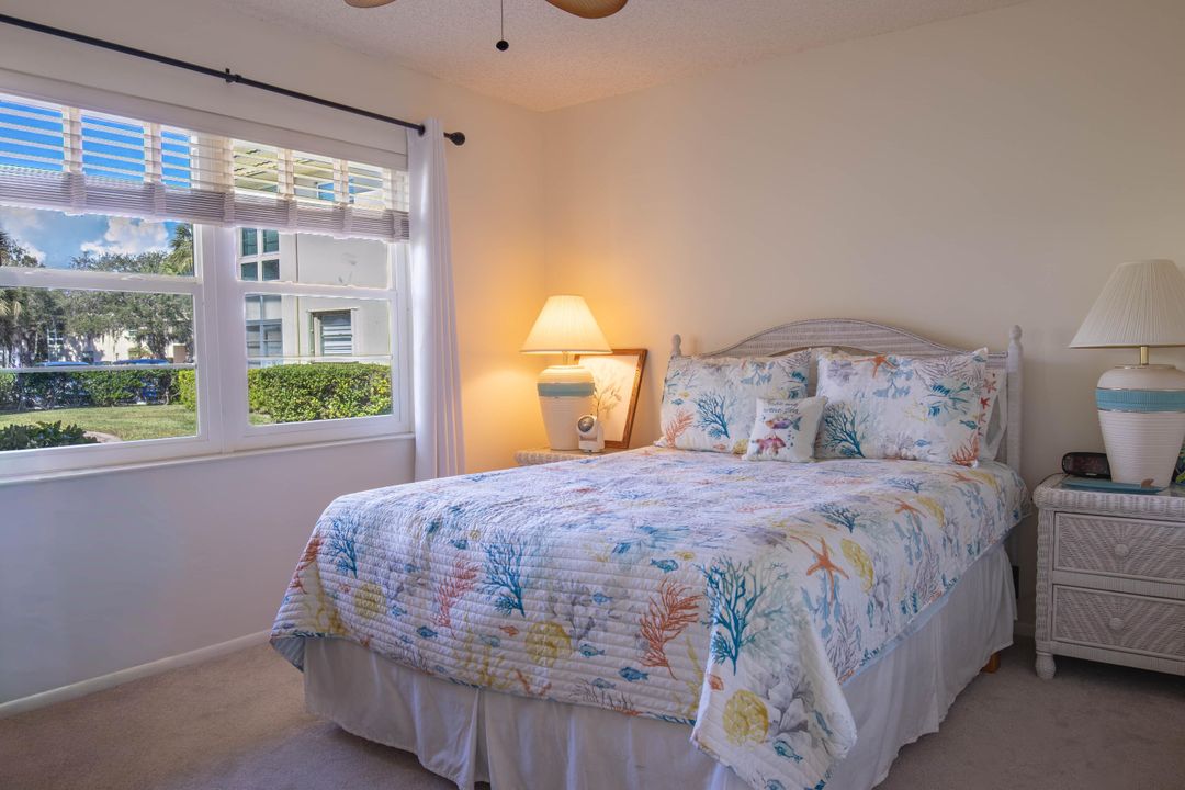 For Sale: $189,500 (2 beds, 2 baths, 1000 Square Feet)