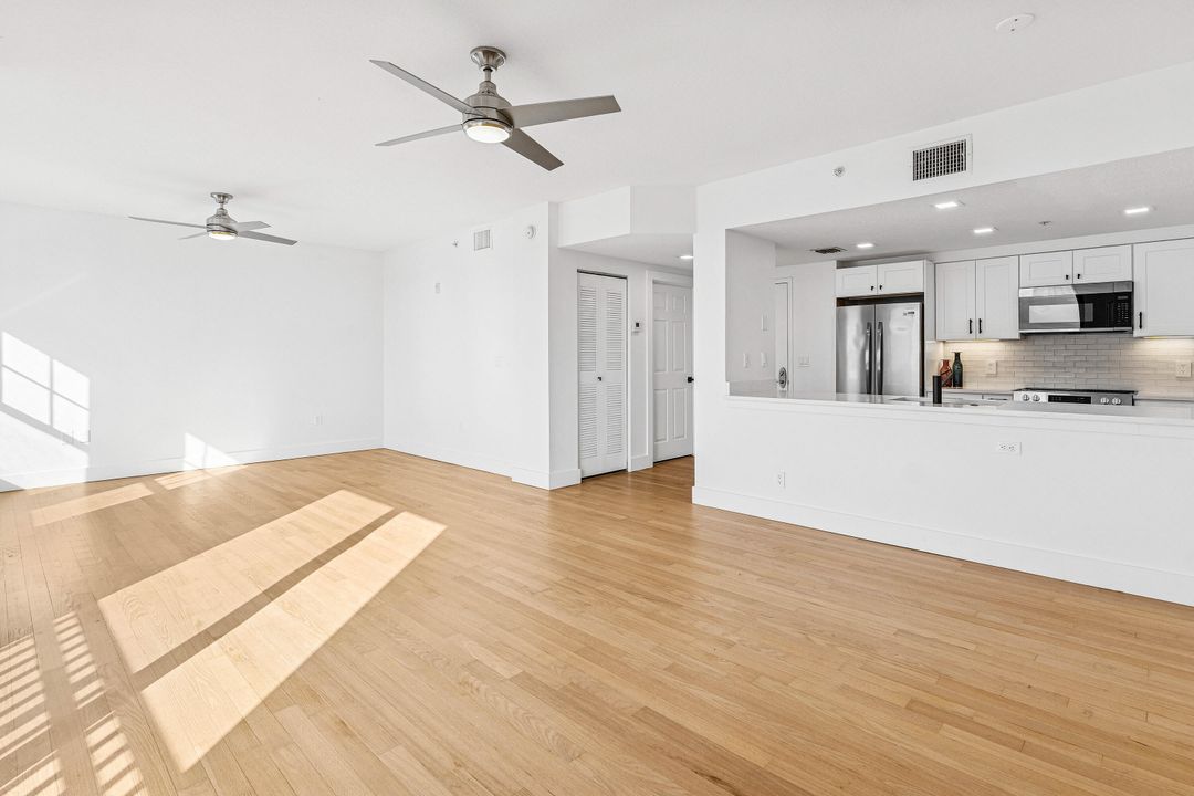 For Sale: $249,918 (0 beds, 1 baths, 674 Square Feet)