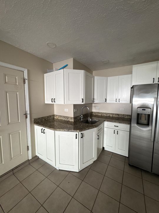 For Sale: $295,000 (3 beds, 2 baths, 1558 Square Feet)