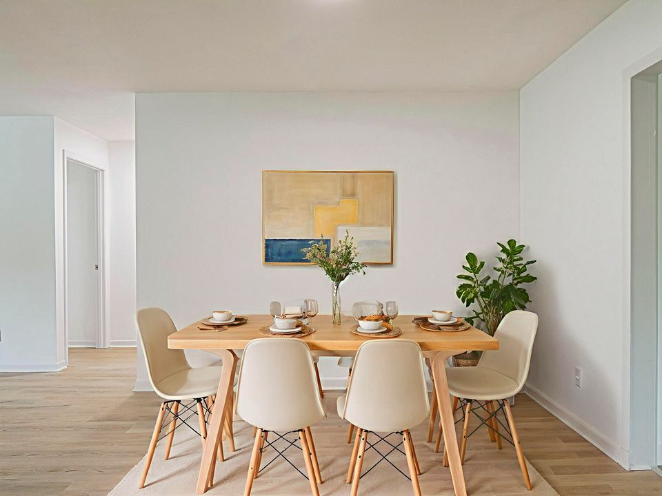 For Sale: $279,900 (3 beds, 2 baths, 1636 Square Feet)