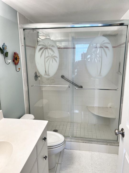 For Rent: $4,000 (2 beds, 2 baths, 1102 Square Feet)