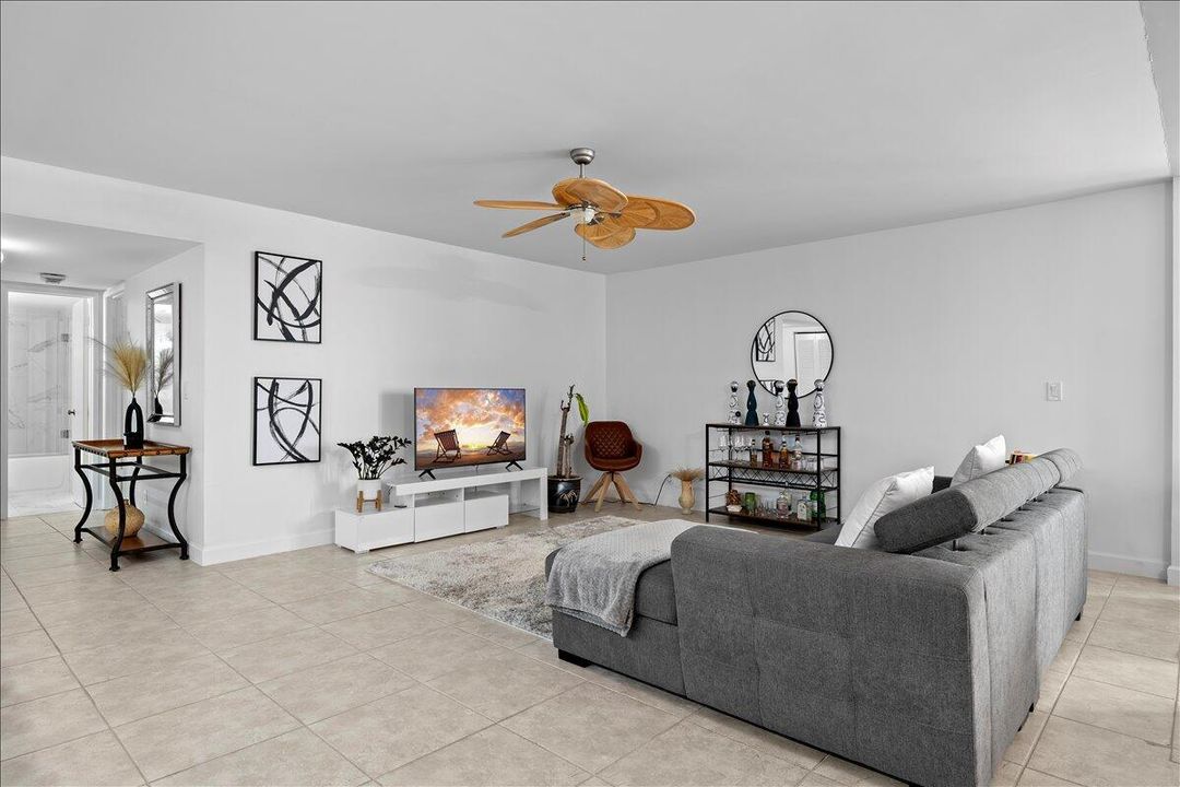 En Renta: $2,700 (2 camas, 2 baños, 1272 Pies cuadrados)