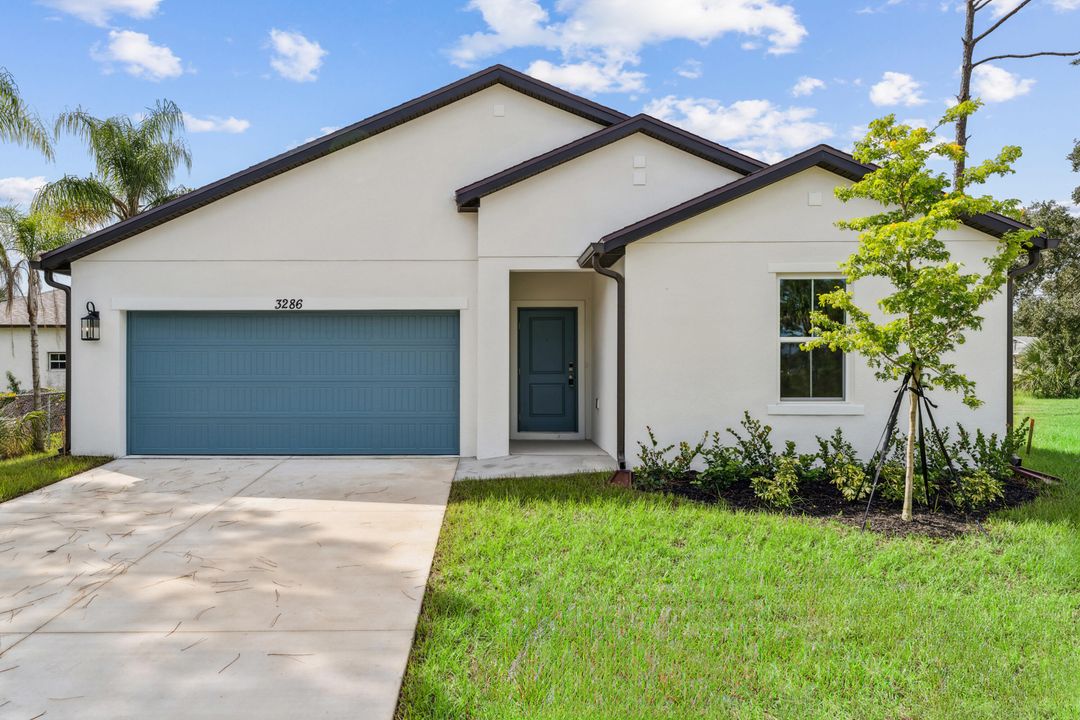 Active With Contract: $339,995 (4 beds, 2 baths, 1820 Square Feet)