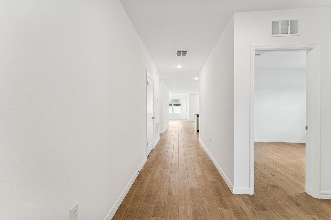 Active With Contract: $339,995 (4 beds, 2 baths, 1820 Square Feet)