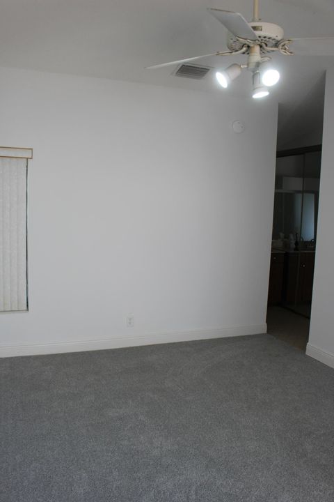 For Sale: $314,900 (2 beds, 2 baths, 1106 Square Feet)