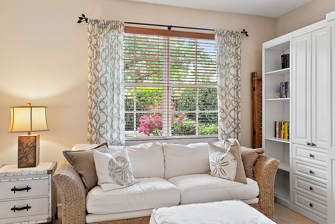 待售: $550,000 (2 贝兹, 3 浴室, 2056 平方英尺)