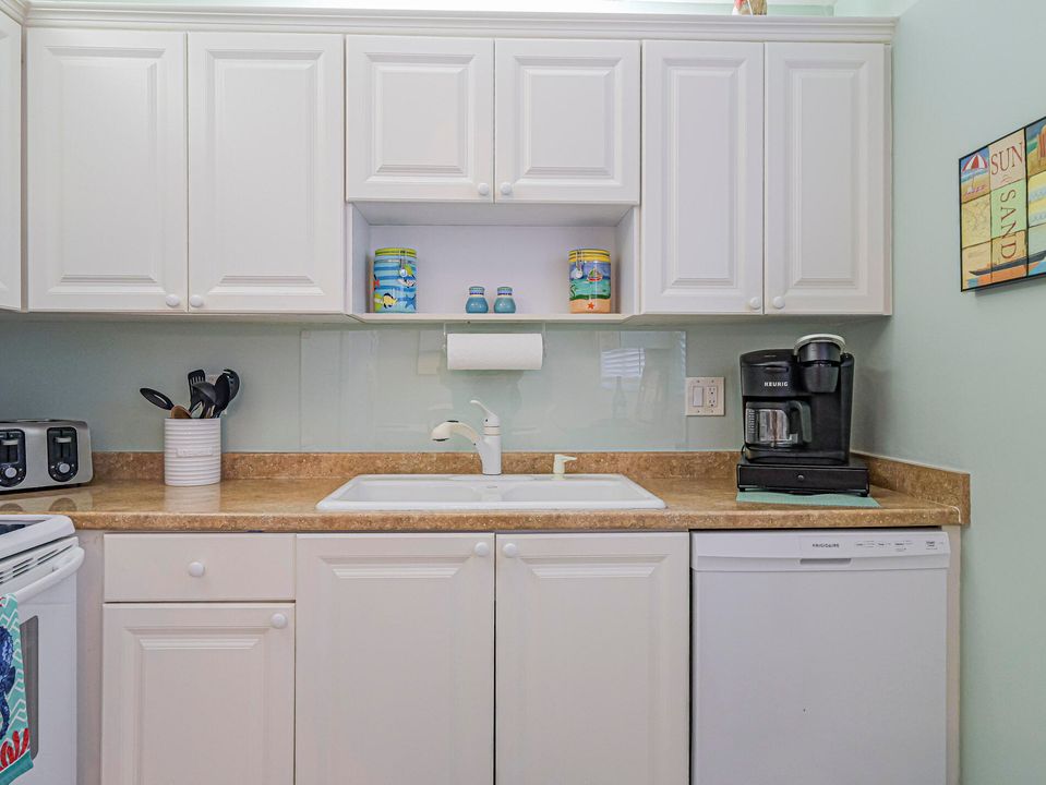 В аренду: $3,300 (2 спален, 2 ванн, 1200 Квадратных фут)