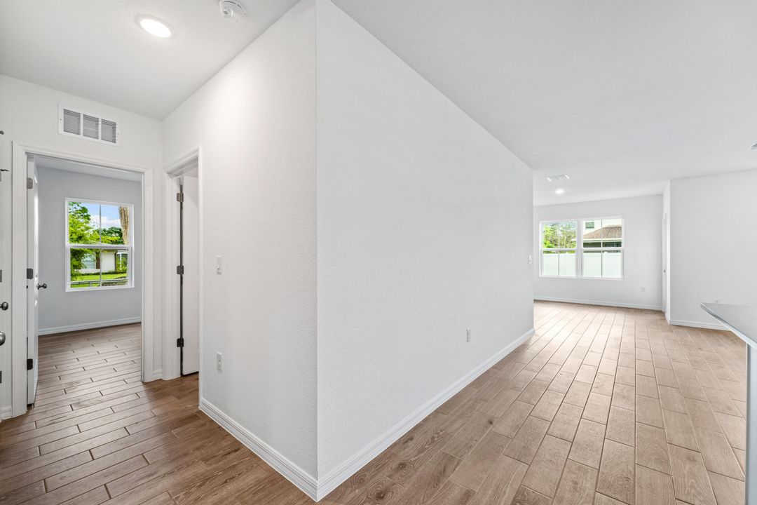 Active With Contract: $339,995 (4 beds, 2 baths, 1820 Square Feet)