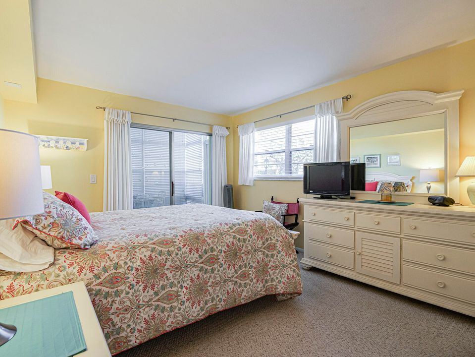 В аренду: $3,300 (2 спален, 2 ванн, 1200 Квадратных фут)