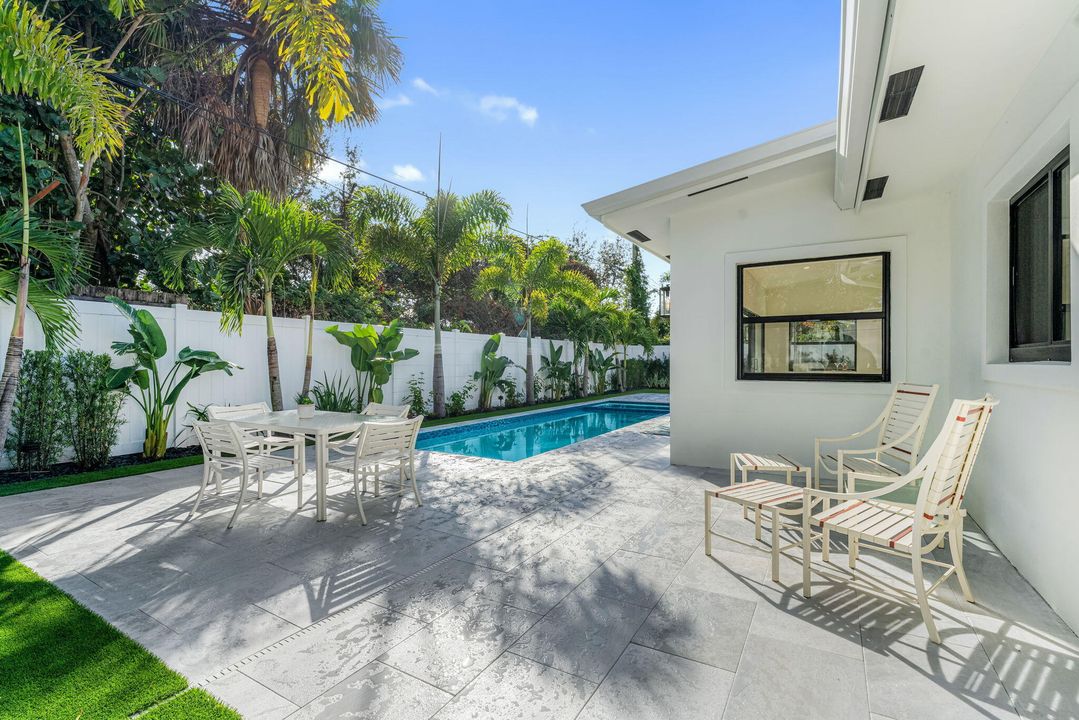 En Venta: $1,599,000 (2 camas, 2 baños, 1608 Pies cuadrados)