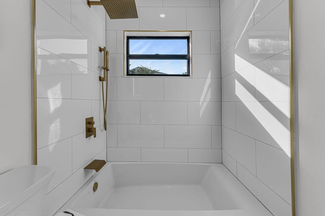 En Venta: $1,599,000 (2 camas, 2 baños, 1608 Pies cuadrados)