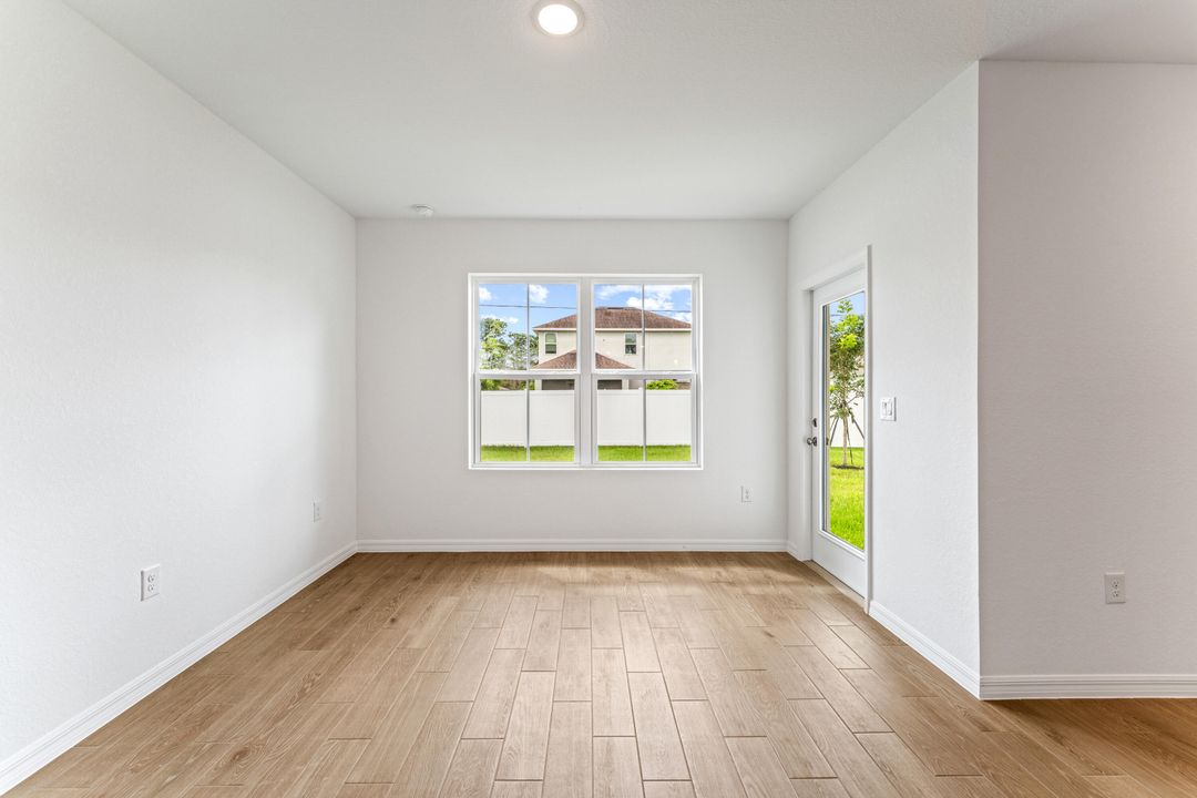 Active With Contract: $339,995 (4 beds, 2 baths, 1820 Square Feet)