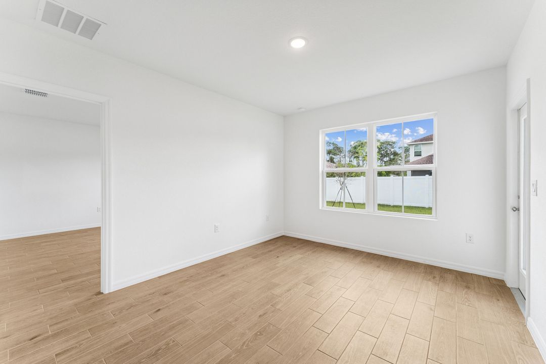 Active With Contract: $339,995 (4 beds, 2 baths, 1820 Square Feet)