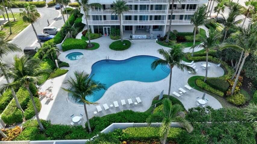 В аренду: $5,600 (3 спален, 2 ванн, 1606 Квадратных фут)