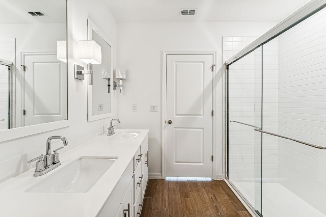 Active With Contract: $339,995 (4 beds, 2 baths, 1820 Square Feet)