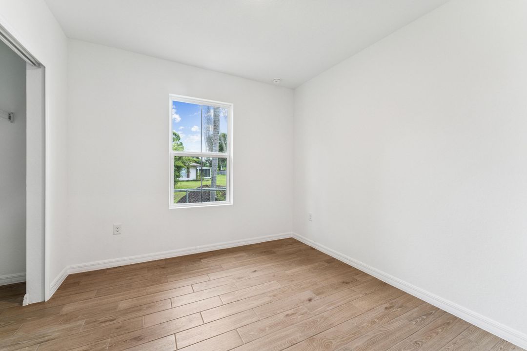 Active With Contract: $339,995 (4 beds, 2 baths, 1820 Square Feet)