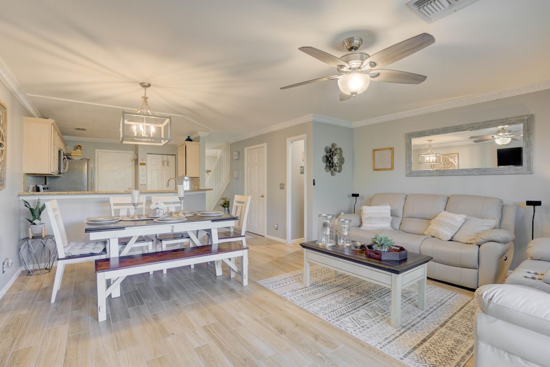 На продажу: $375,000 (2 спален, 2 ванн, 1233 Квадратных фут)