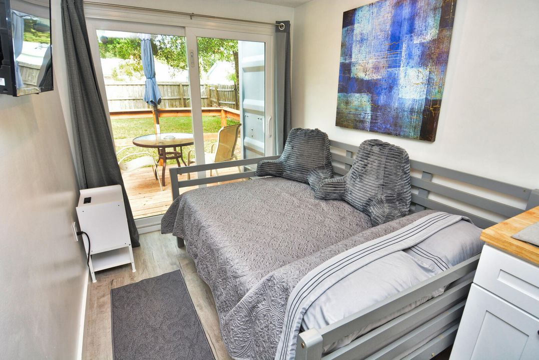 На продажу: $225,000 (1 спален, 1 ванн, 160 Квадратных фут)