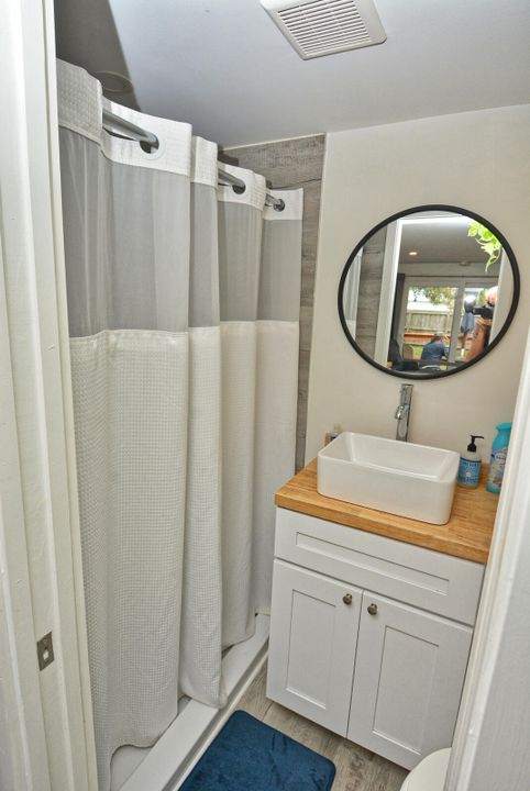 На продажу: $225,000 (1 спален, 1 ванн, 160 Квадратных фут)